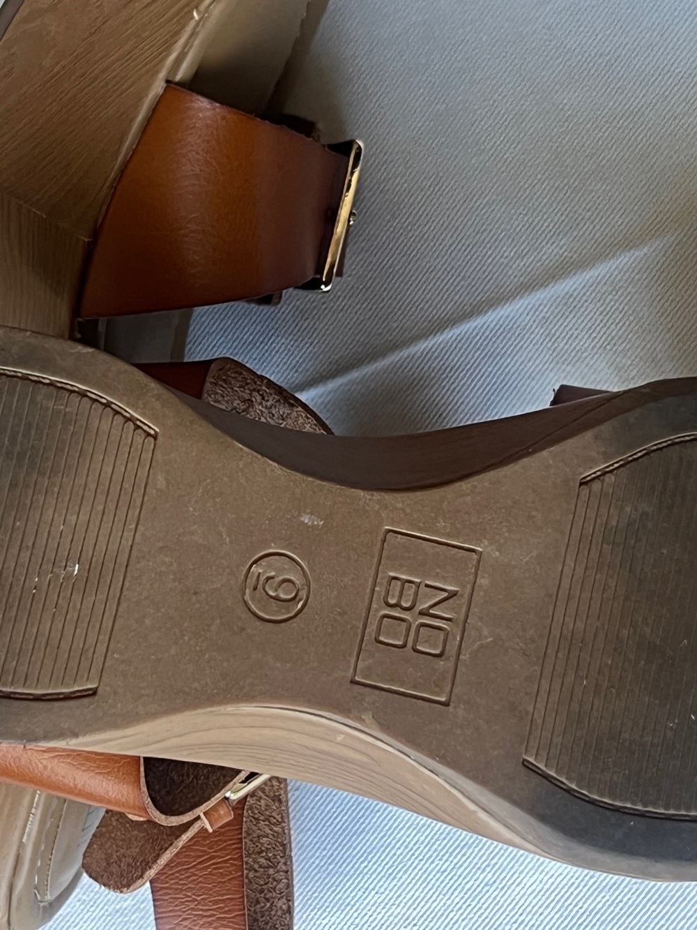 Women’s Brown Leather Platform Sandals with Buckle size 9 - Picture 5 of 6
